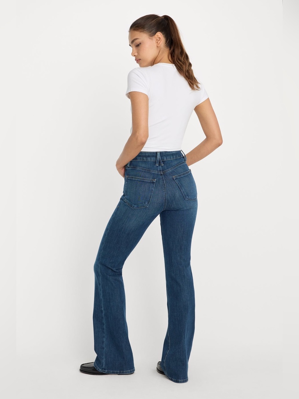 Good American classic bootcut jeans - Picture 4 of 10